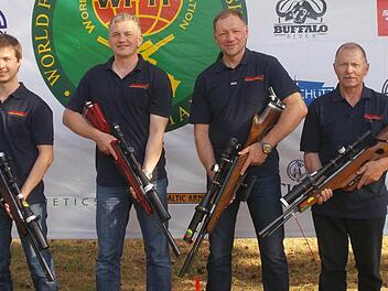 Die Nationalmannschaft der Klasse Springer trat mit drei Ebernern im Team an, von rechts Gerhard Einwag, Friedrich Reber, Christoph Schikora und dem Chemnitzer Reinhard Wolf.
