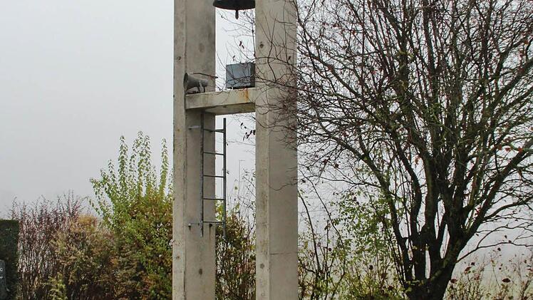 Urnengräber am Glockenturm im Rannunger Friedhof  Foto: Werner Vogel