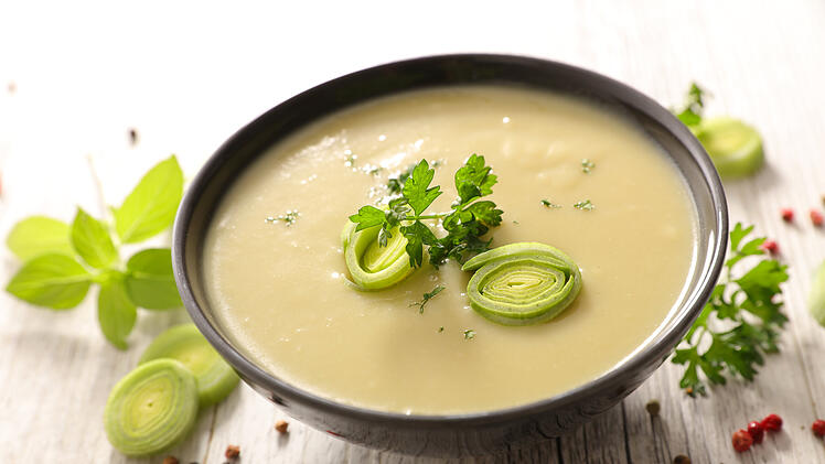 Platz 7 ist die Basler Mehlsuppe.