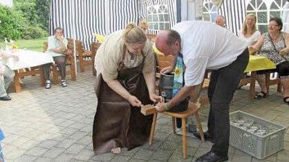 Nat&uuml;rlich wurde auch ein Fass angestochen. Foto: privat