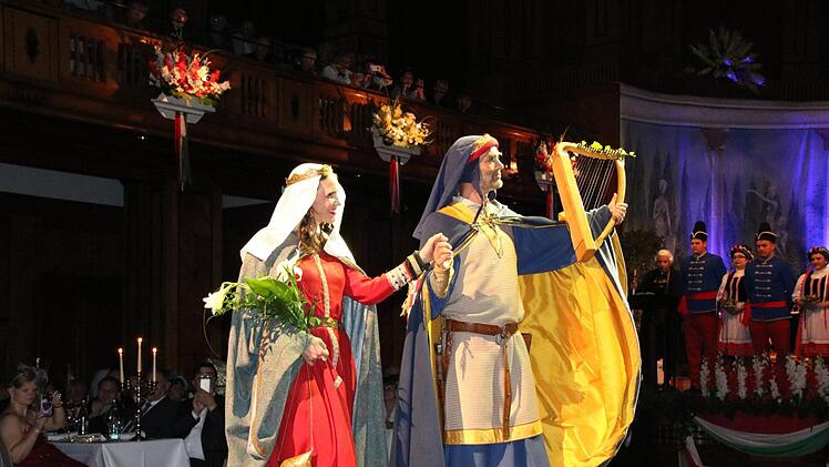 Eindrücke von Rakoczy-Ball und Gläser-Polonaise. Foto: Ralf Ruppert
