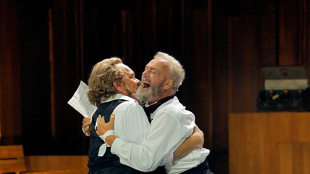 Michael Volle (Hans Sachs) und Johannes Martin Kr&auml;nzle (Sixtus Beckmesser) Enrico Nawrath/Bayreuther Festspiele