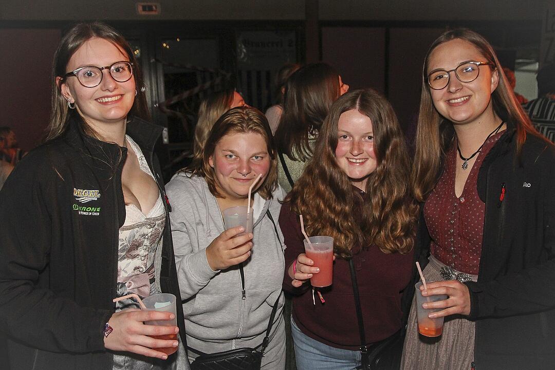 Susal – Die Partyhexe