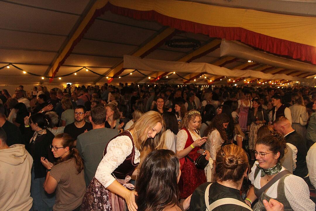 Endlich wieder Weinfest in Abtswind.