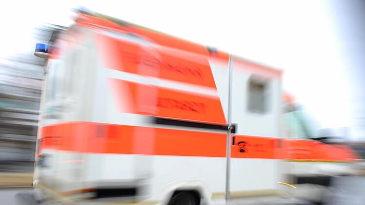 An der Nürnberger Stadtgrenze ereignete sich ein Unfall mit drei Verletzten. Andreas Gebert/dpa