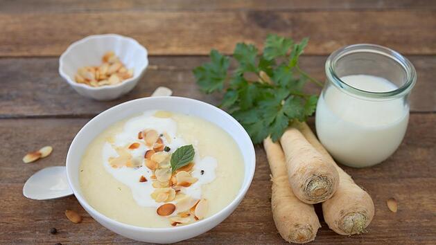 petersilienwurzel-suppe.jpg