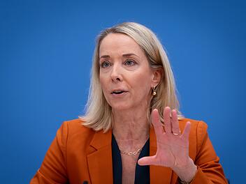 Stefanie Stoff-Ahnis
