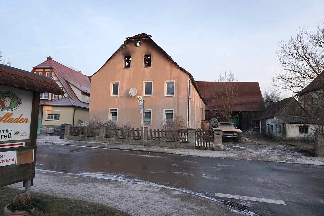 Großbrand im Landkreis Erlangen-Höchstadt – Sachschaden im sechsstelligen Bereich