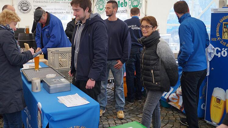 Auch der Verkauf lief gut beim Bierfest in Haßfurt.
