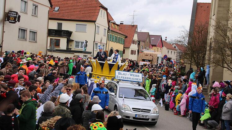 Faschingsumzug in Poppenlauer  Foto: Thomas Malz
