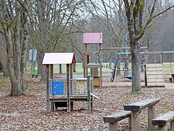 Bis er komplett erneuert wird, soll der Spielplatz am Jörgentor aufgewertet werden.
