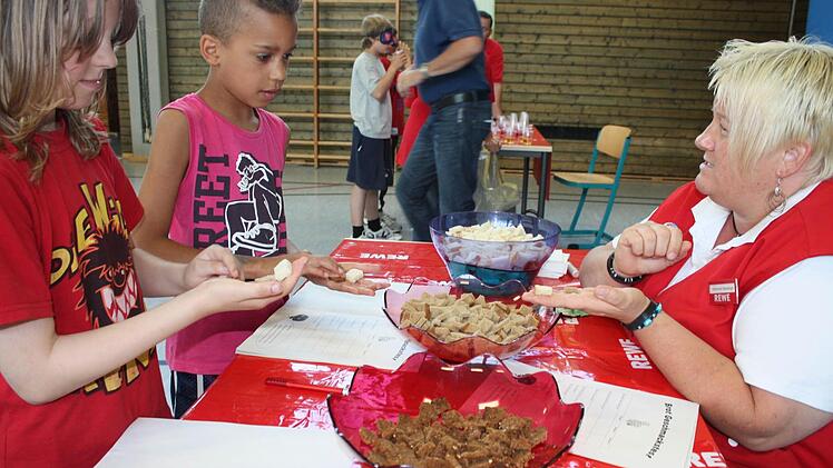 Weißbrot, Schwarzbrot, Vollkornbrot. Drei unterschiedliche Sorten im Test.