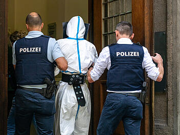 T&ouml;dliche Messerattacke in Bankfiliale in Regensburg