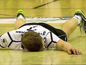 Kommt die VSG noch einmal auf die Beine? Fotos: Albert Höchstädter