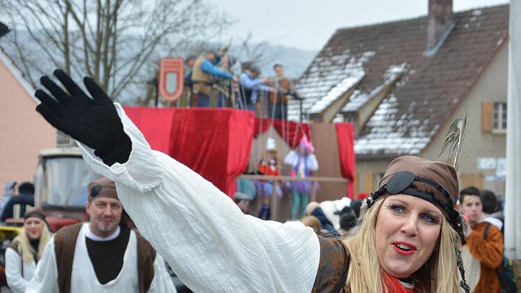 Solche Bilder wie hier anno 2018 wird es auch heuer in Steinach nicht geben. Schweren Herzens sagte Bad Bocklets  B&uuml;rgermeister Andreas Sandwall den Faschingsumzug ab. Foto: Archiv/Bj&ouml;rn Hein
