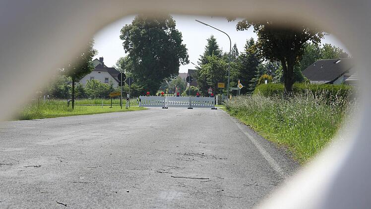Straßensperre bei Rugendorf