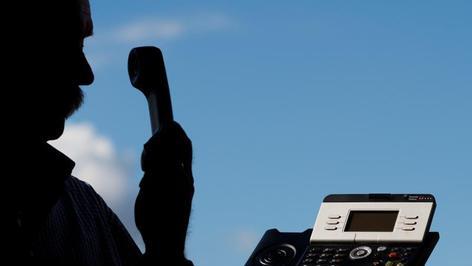 Erneut wurde ein Senior um Geld betrogen.