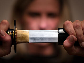 Bistro-Gast nach Schwertattacke in Lebensgefahr