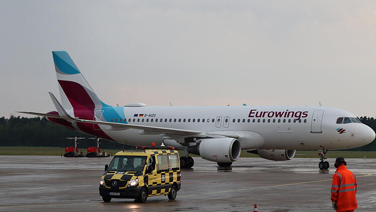 Landung der Nationalmannschaft mit Eurowings