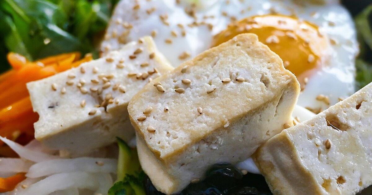 Do men grow breasts from soy? Consumer advice center explains