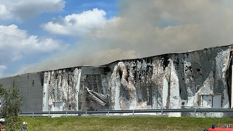 Abtswind: Nach Feuer bei Kräuter Mix - abgebrannte "Ruine" aktuell noch nicht begehbar