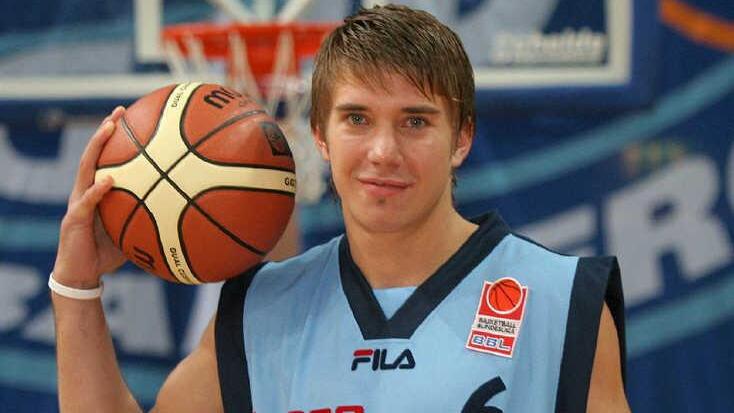 Steffen Hamann: Der gebürtige Bamberger wechselte nach der Meisterschaft nach Italien, kehrte jedoch reumütig zurück nach Bamberg, wo er erneut eine Meisterschaft gewann. Nach einem Zwischenspiel in Berlin unterschrieb er 2010 beim FC Bayern München, wo er mit 32 noch aktiv ist, aber in dieser Saison nur noch selten zum Einsatz kommt.