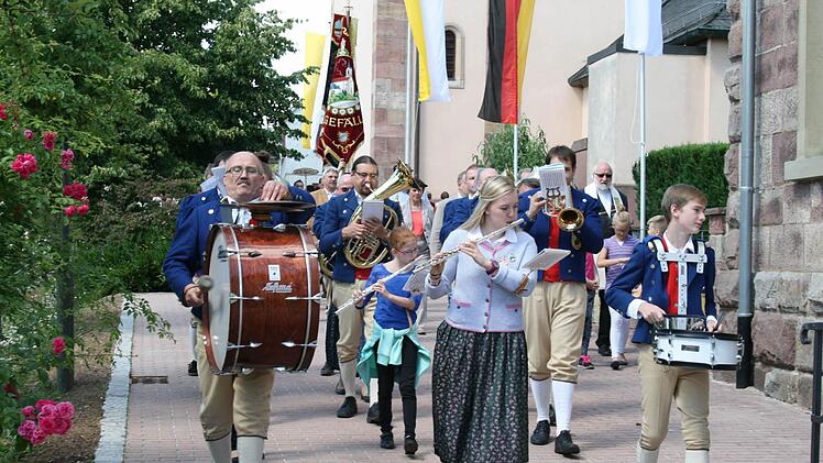 Abschluss der Dorferneuerung in Gefäll Foto: Gabriele Sell