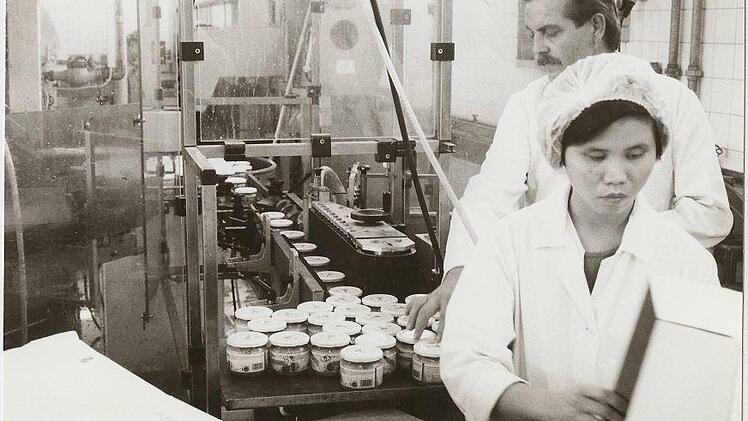 Produktion am Fließband früher  Foto: privat