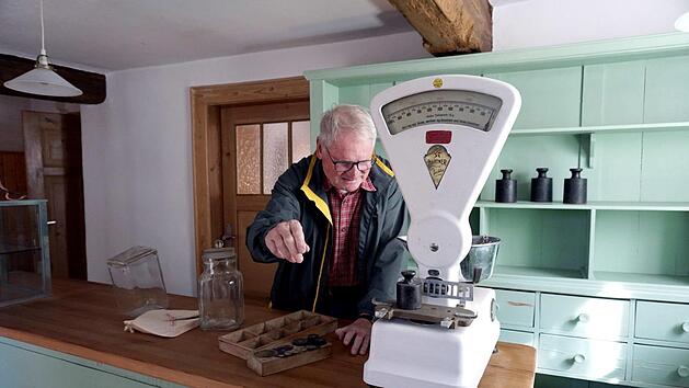 Bar zahlen oder anschreiben lassen: Beides ging fr&uuml;her in den Tante-Emma-L&auml;den.  Der Heimatverein bietet am Tag des offenen Denkmals am Sonntag, 8. September, F&uuml;hrungen durch den ehemaligen Tante-Emma-Laden in der Herzogenauracher Hauptstra&szlig;e 12 an. Richard S&auml;nger