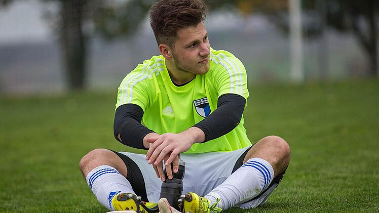 Jahn-Keeper Tugay Akbakla und die SpVgg Jahn Forchheim müssen am Samstag nach Würzburg.  Foto: Ruprecht