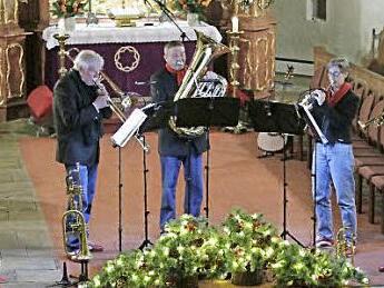 "Rekkenze Brass" spielte in der Heilig-Geist-Kirche auf.  Foto: Klaus Klaschka