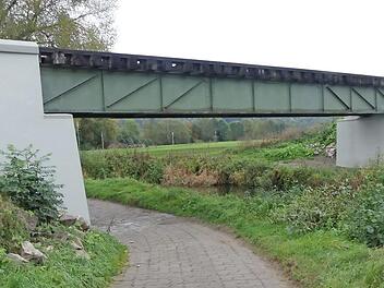 Die Brücken auf der DFS-Strecke (hier die Leinleiterbrücke bei Gasseldorf) in die Fränkische Schweiz wurden wieder in einen Top-Zustand versetzt. Durch die Sanierung entstanden Kosten in Millionenhöhe. Foto: Pöhlmann