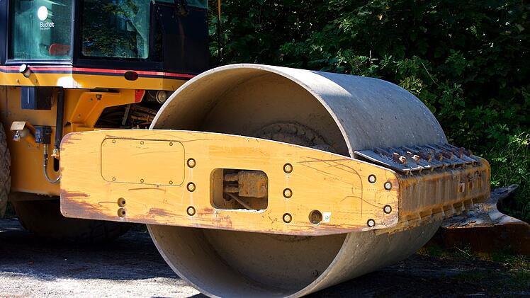 Helmstadt/Neubrunn: Kreisstra&szlig;e W&Uuml; 59 f&uuml;r zwei Tage gesperrt - wegen Stra&szlig;enbauarbeiten