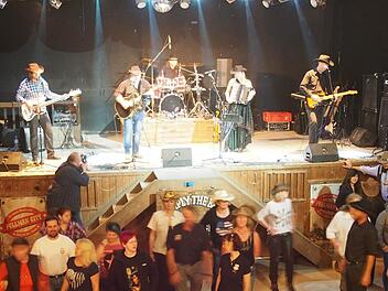 Die Skyline Riders bei ihrem Auftritt in "Pullman City". Foto: privat