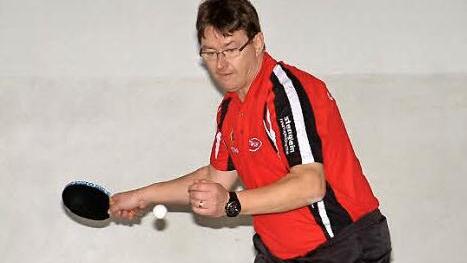 Beim 9:3-Sieg des TTC Au gegen den TSV Windheim II blieb Frank Seiz in seinen zwei Einzeln und im Doppel zusammen mit Frank Feick ohne Satzverlust. Foto: Hans Franz