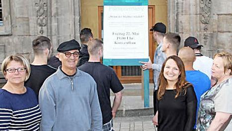 Die Heimatfreunde Klosterlangheim hatten zur Filmpremiere in den Konventbau eingeladen.  Foto: Gerda Völk