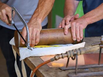Möhrendorf: Zeitkapsel aus Kirchturmspitze - das verbirgt sich im Kupferzylinder Möhrendorf: Zeitkapsel aus Kirchturmspitze - das verbirgt sich im Kupferzylinder