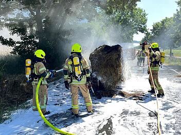 Pretzfeld: Anhänger in Brand geraten - 21-Jähriger entdeckt Feuer im Rückspiegel