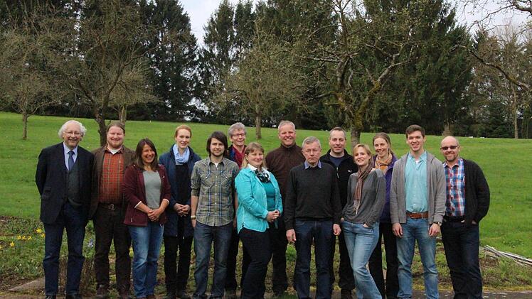 Das Bild zeigt die Akteure und Freunde. Foto: Marion Eckert