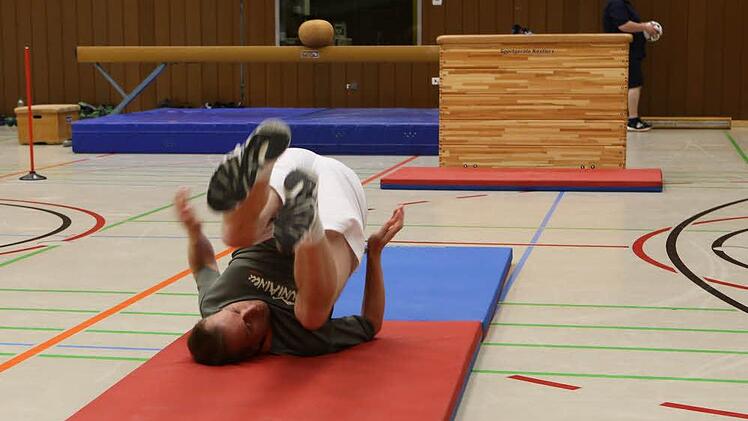 ... auf der Hindernisbahn. Fotos: Barbara Herbst