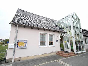 Der Kindergarten Sternenhimmel soll saniert und zusätzlich um eine Kinderkrippe erweitert werden.  Foto: Marian Hamacher