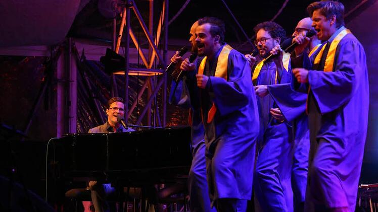 Bodo Wartke bei einem seiner Auftritte  Foto: Barbara Herbst