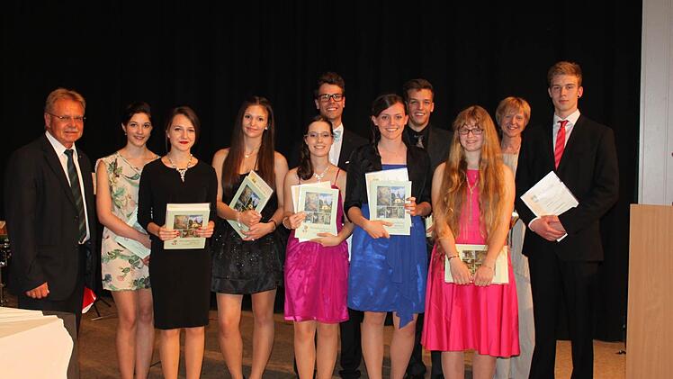 Die Abiturienten des KZG Kronach Foto: Veronika Schadeck