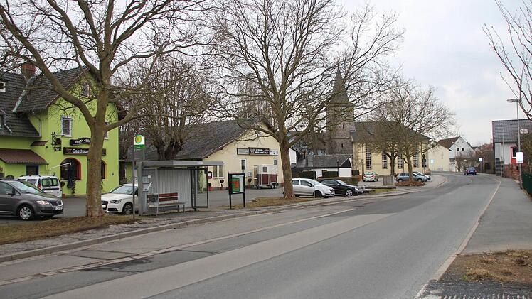 Die Bayernstraße in Scheuerfeld muss gesperrt werden, wenn der Bürgerverein zum Backofenfest einlädt. Foto: Helke Renner