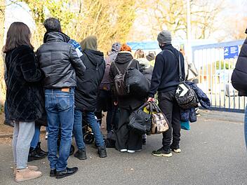Flüchtlingsunterkunft in Dietersheim sorgt für "aufgeheizte Stimmung" - Landrat scharf angefeindet