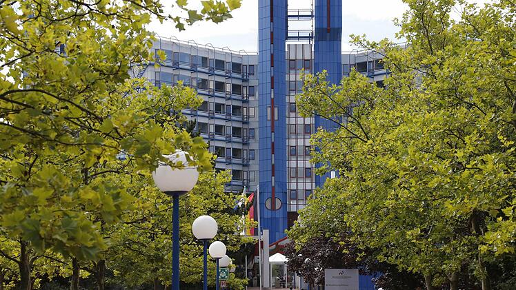 Wie viele Frauen sind dem ehemals leitenden Arzt der Gefäßchirurgie am Klinikum Bamberg zum Opfer gefallen? Foto: Matthias Hoch