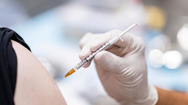 Corona, Grippe und Co. - kommt jetzt die Mega-Impfung?