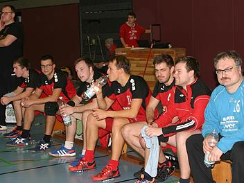 Die Bank der Eberner TV-Handballer Foto: Dietz
