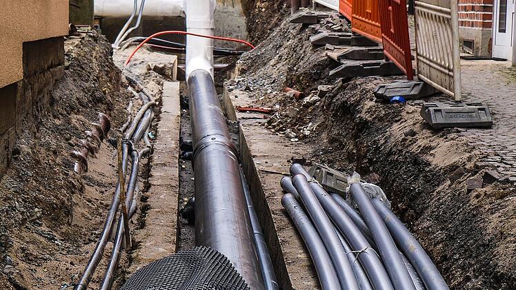 Illesheim: N-Ergie verst&auml;rkt Stromnetz - Erdkabel werden ab Dienstag verlegt