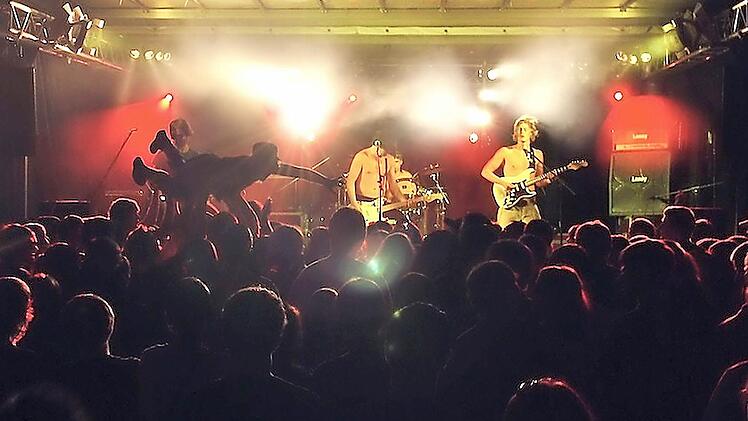 Riesen-Stimmung beim Auftritt von "Go Louise" bei einem früheren Rambazamba-Festival wird es heute leider nicht geben.